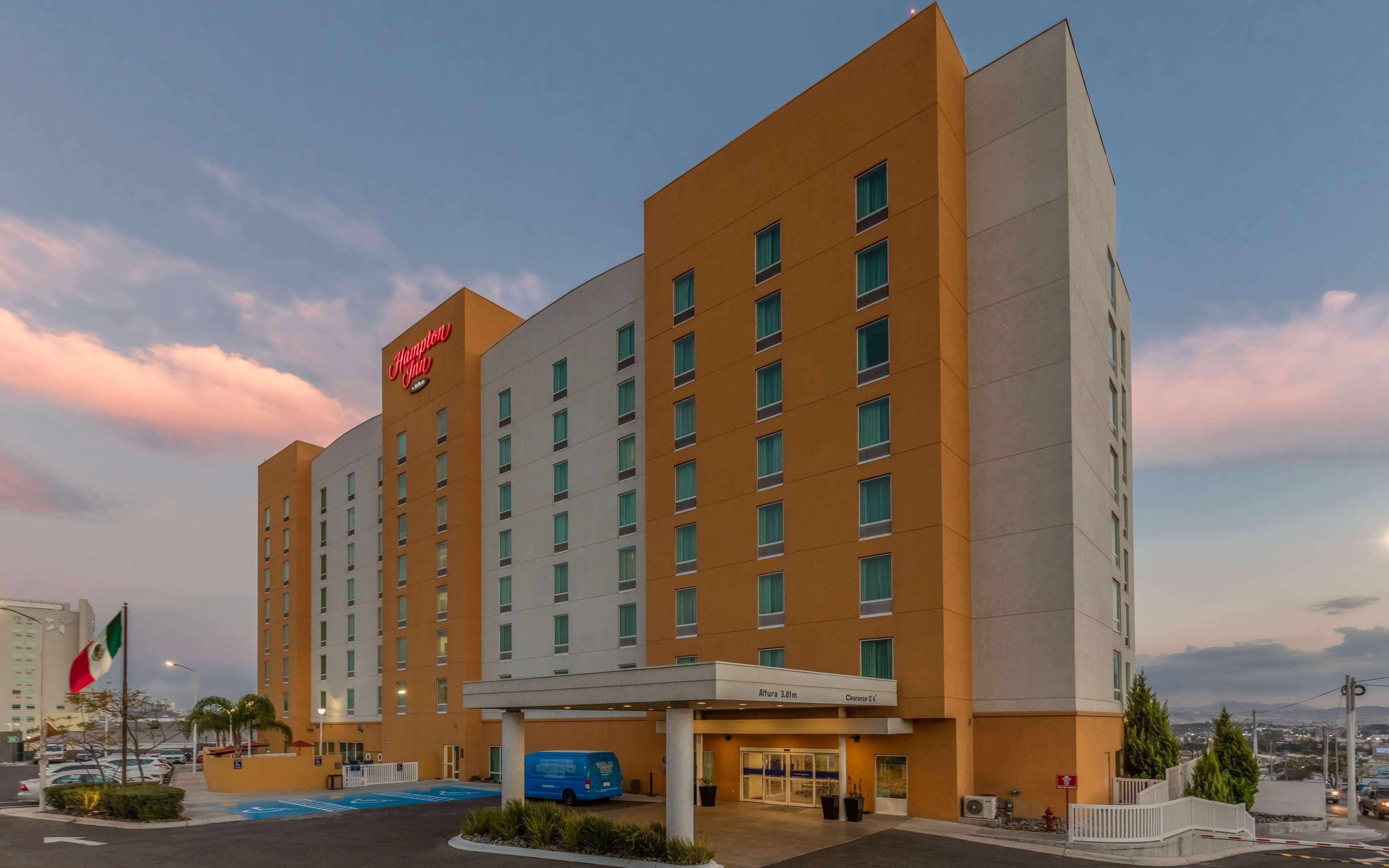 Hotel Hampton By Hilton Queretaro Tecnologico Extérieur photo