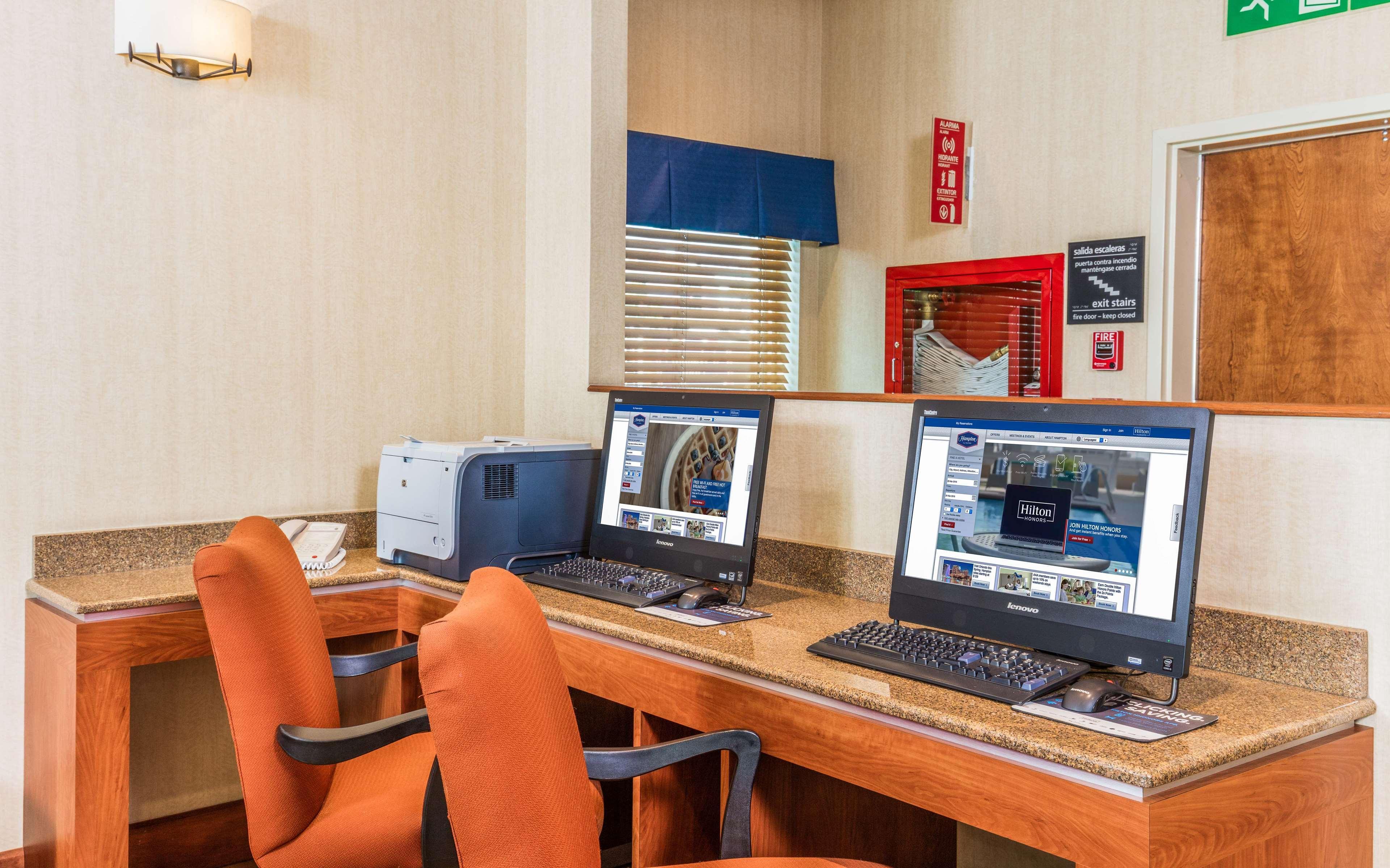 Hotel Hampton By Hilton Queretaro Tecnologico Extérieur photo