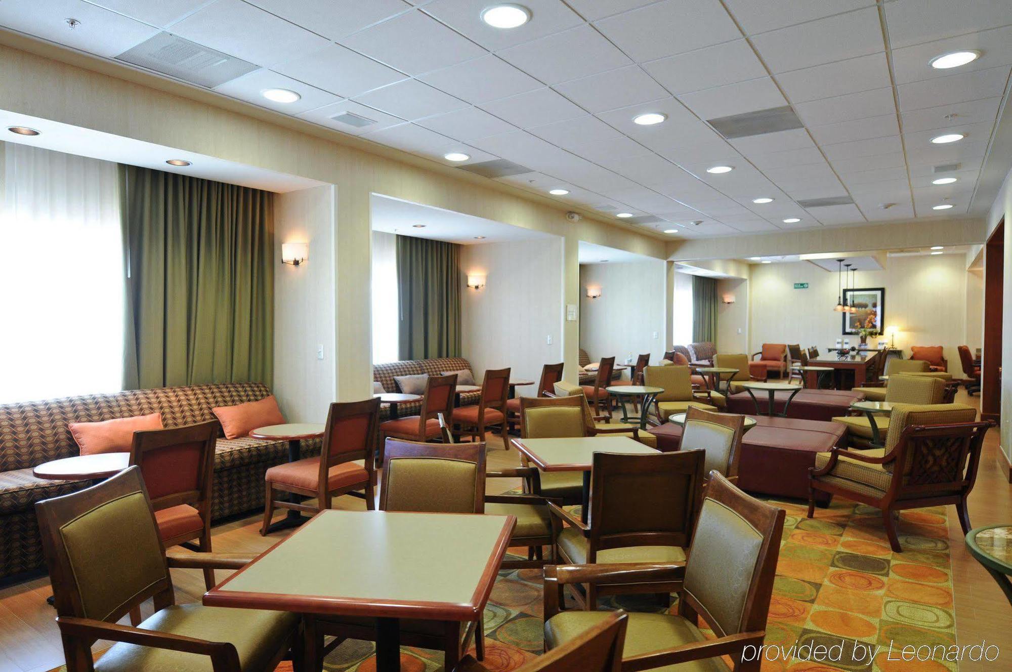 Hotel Hampton By Hilton Queretaro Tecnologico Restaurant photo