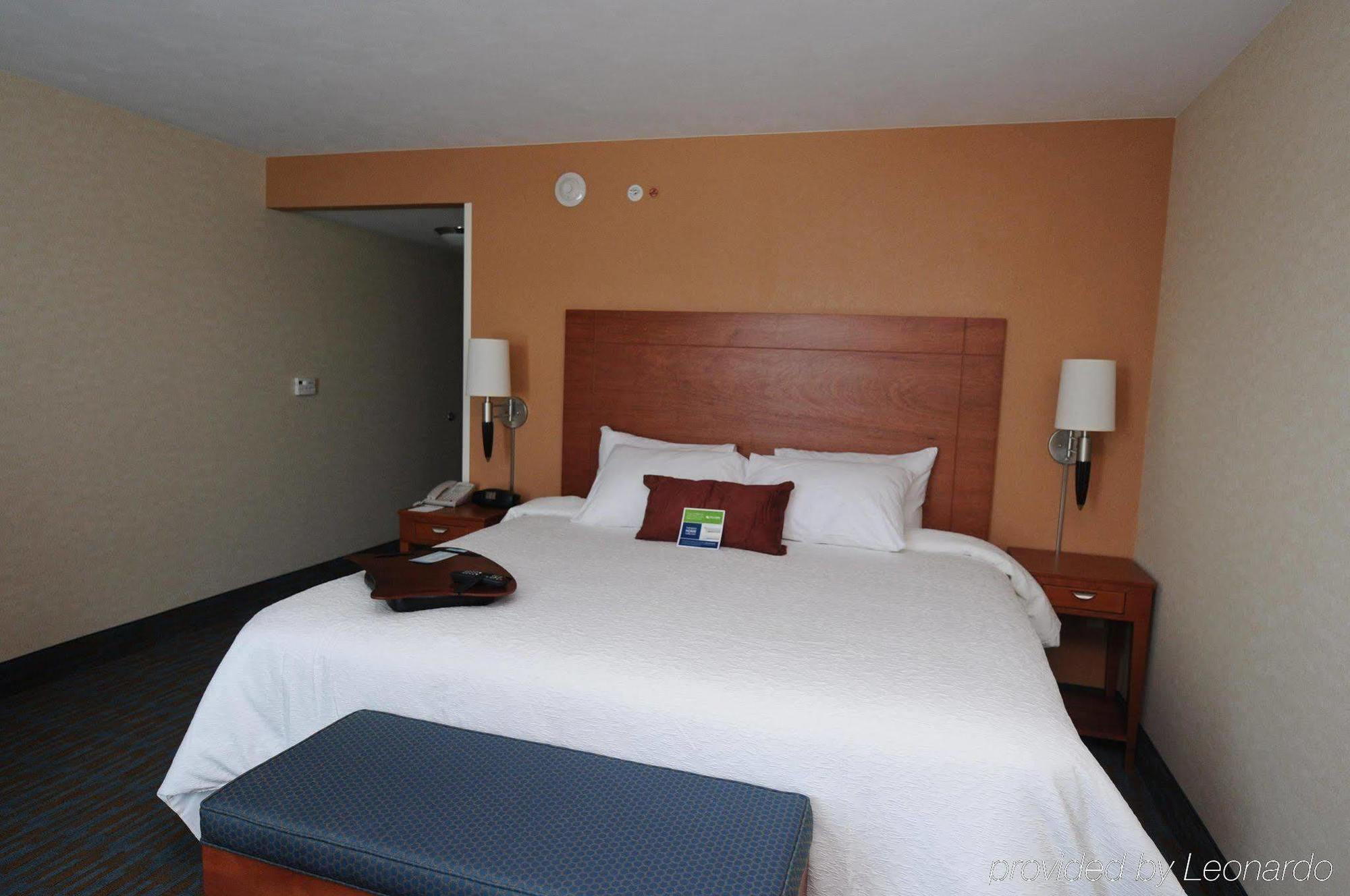 Hotel Hampton By Hilton Queretaro Tecnologico Chambre photo